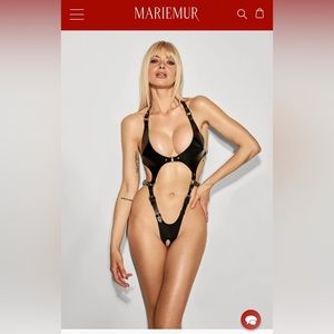 MarieMur NWT Pamela!!
